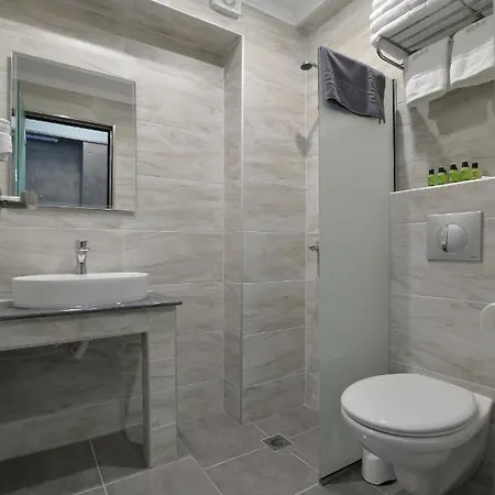 Mak Hotel apartamentowy 4*