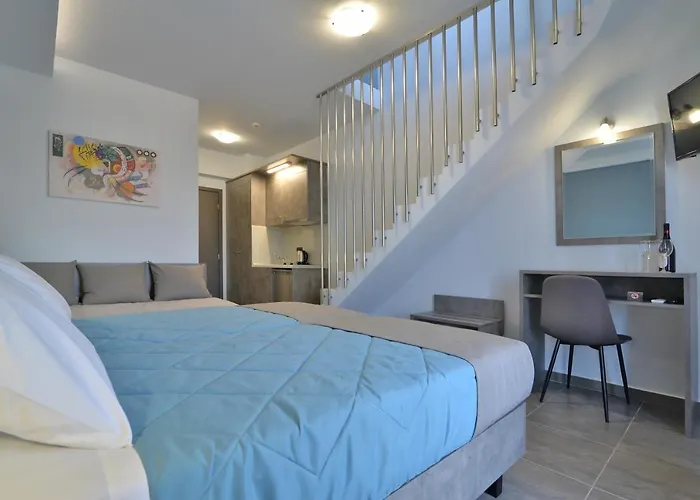 Mak Aparthotel 4*